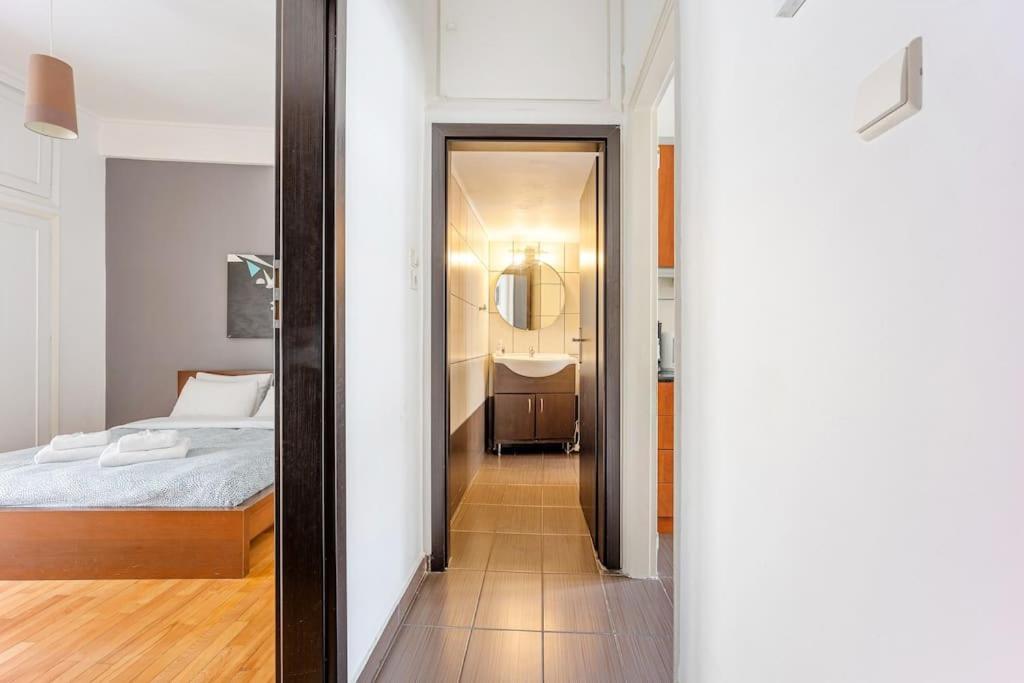 Apartment In The Middle Of Everything Atenas Exterior foto